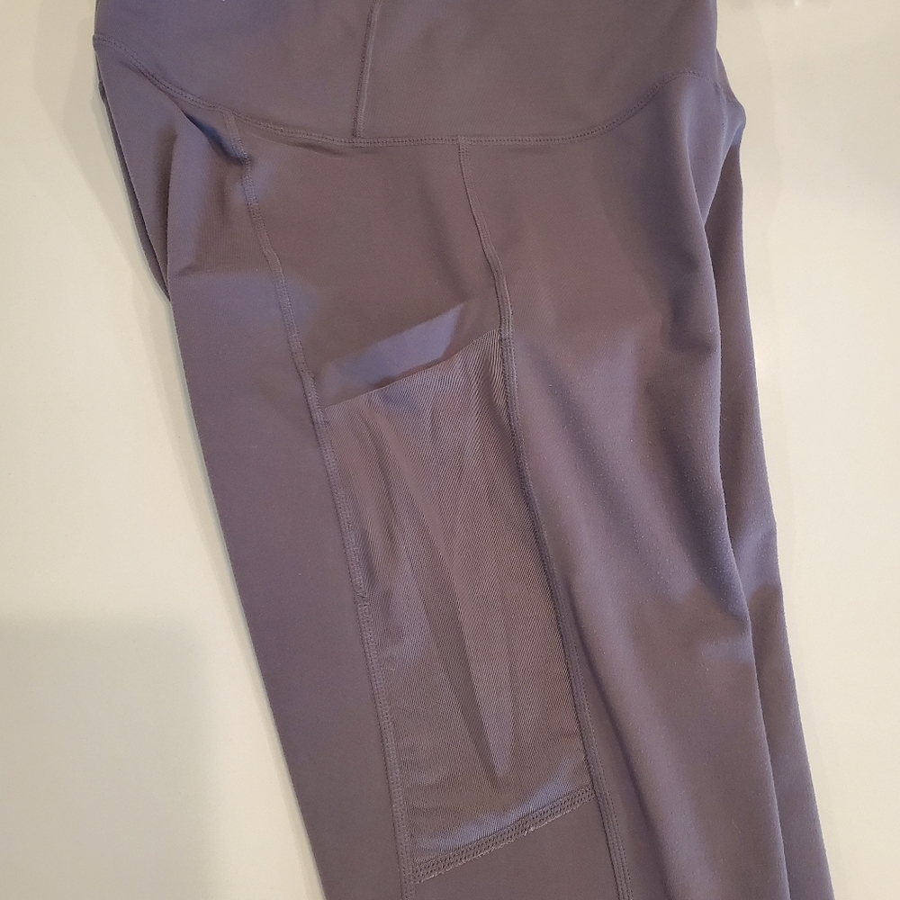 Fabletics Powerhold Leggings Size M - image 5